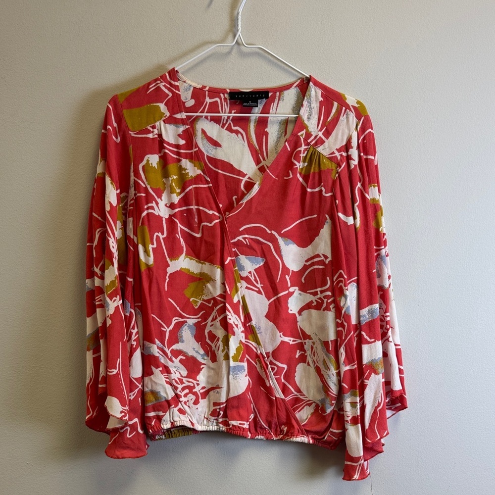 Sanctuary Salmon and White Floral Blouse Small